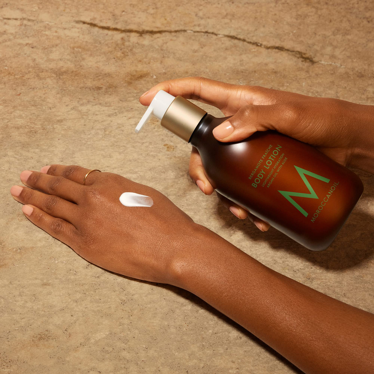 Loção Corporal Moroccanoil Bergamote Fraiche 360ml - Imagem 4