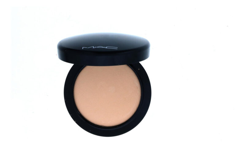 Pó Mac Mineralize Skinfinish Natural Medium Plus 10g - Image 3