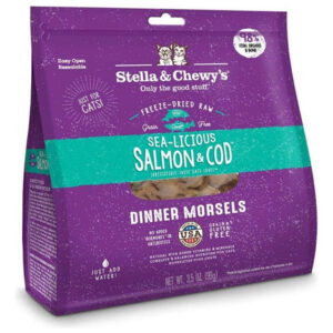 Pedaços De Jantar De Salmão E Bacalhau Liofilizados Crus