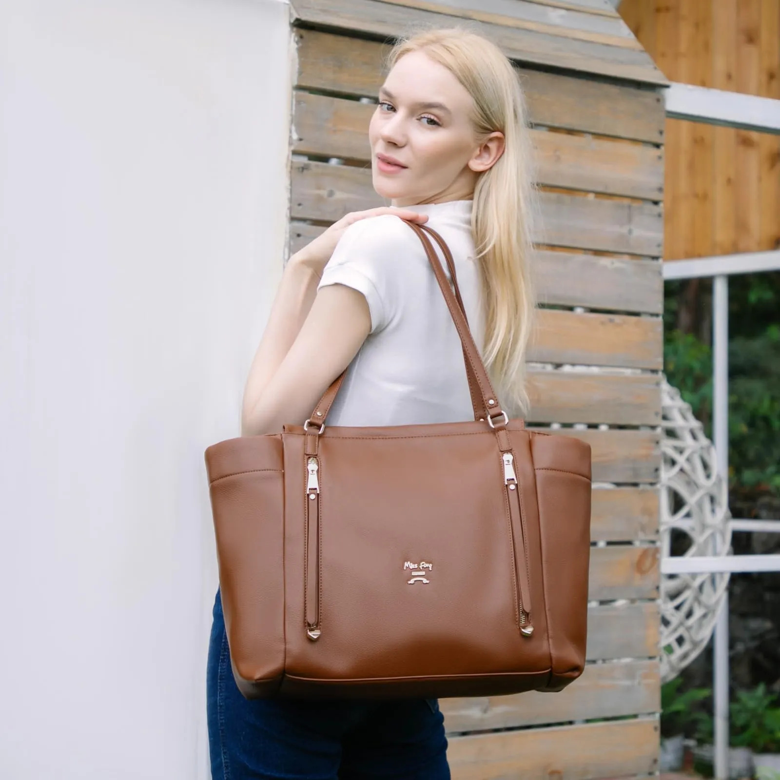 Bolsa De Fraldas Miss Fong Para Bebê - Couro Marrom - Imagem 2