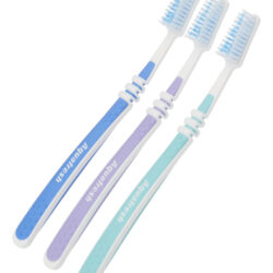 Escova De Dentes Aquafresh Cerdas Médias Pacote Com 3 Cabe